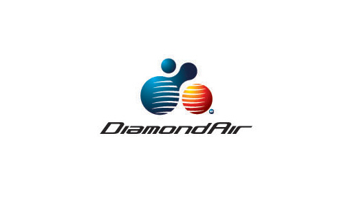 4個(gè)不(bù)同大(dà)小(xiǎo)的(de)圓形用(yòng)不(bù)同的(de)顔色填充來(lái)體(tǐ)現(xiàn)Diamondair的(de)品牌标志(zhì)設計(jì)